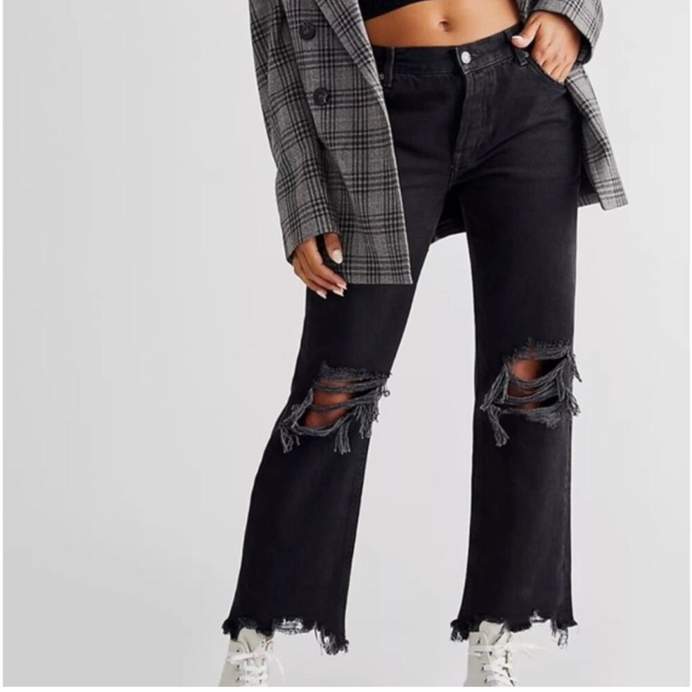 Free People/ We The Free Black Distressed Women Jeans Size 26